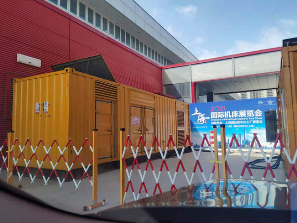 米东发电车出租-发电机无电压或电压太低怎么办？