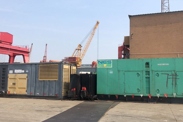 米东发电机出租空气滤清器的清洁频率是多少？