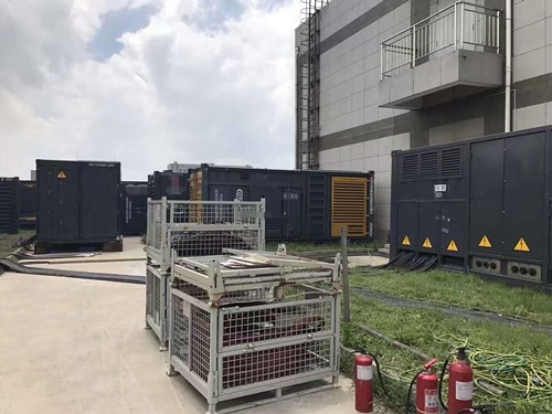 米东除了定期检查，还有哪些方法可以及时发现接触式转速表探头的磨损？